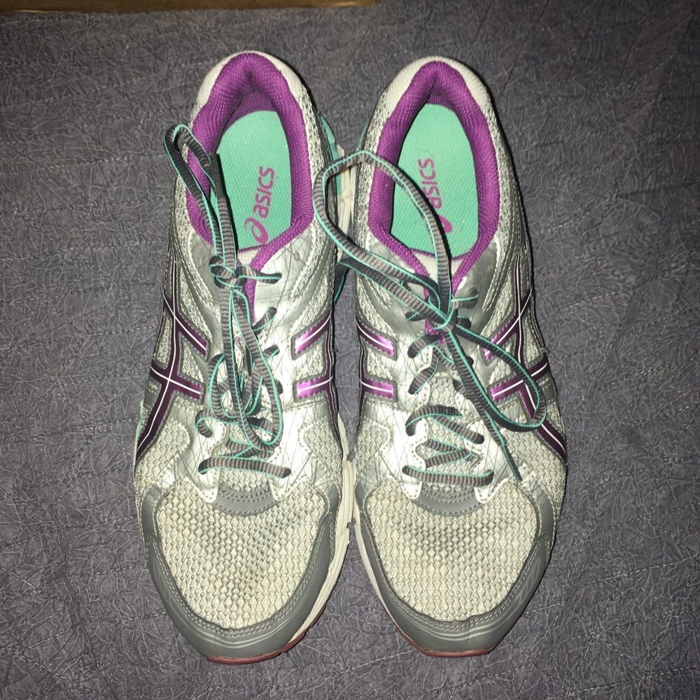ASICS athletic sporty basics sneakers tennis shoes